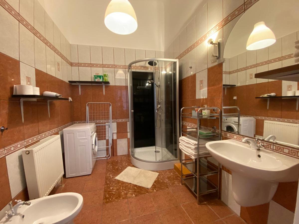 3 Bedrooms- Central Quarter Apartment Budapeşte Dış mekan fotoğraf