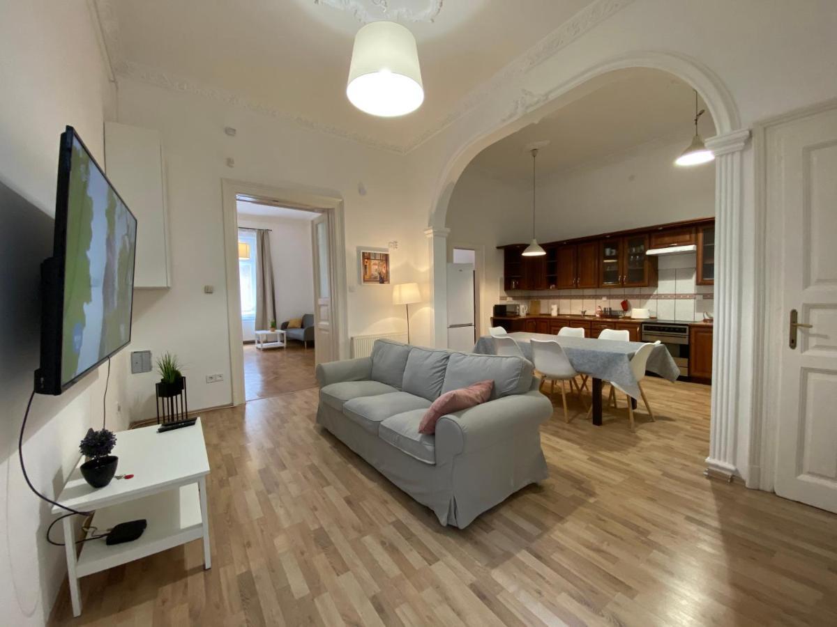 3 Bedrooms- Central Quarter Apartment Budapeşte Dış mekan fotoğraf